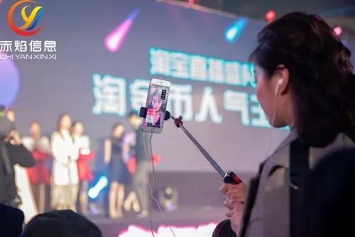 社区团购如何玩转直播，团购+直播能为企业带来哪些好处？